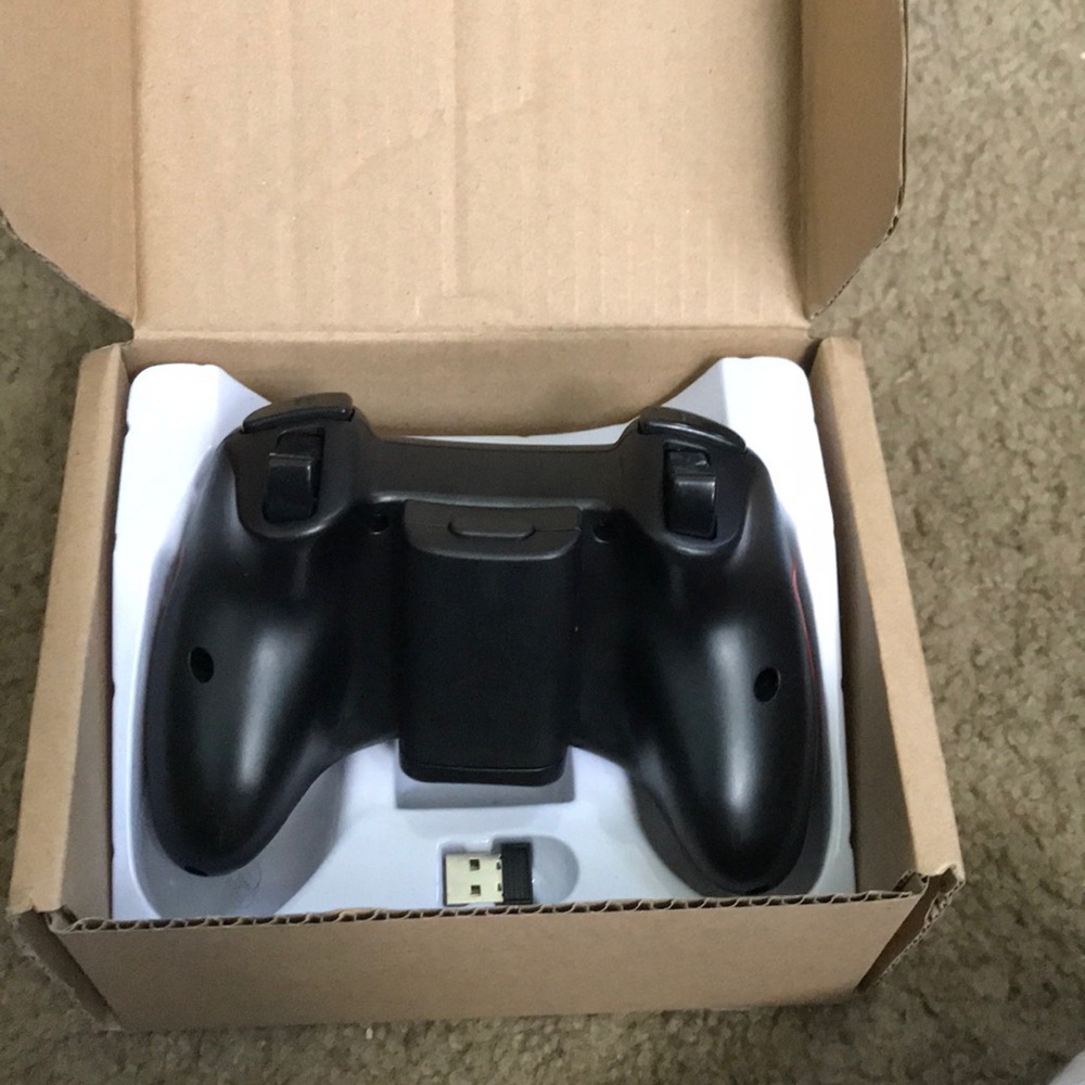 Gaming controller - Picture 3 of 5